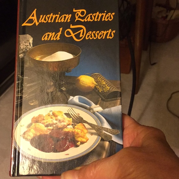 Gingerbread cookbook - Picture 10 of 11